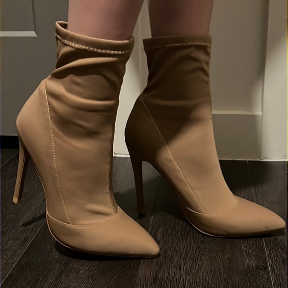 EGO Tan Booties - Picture 3 of 5
